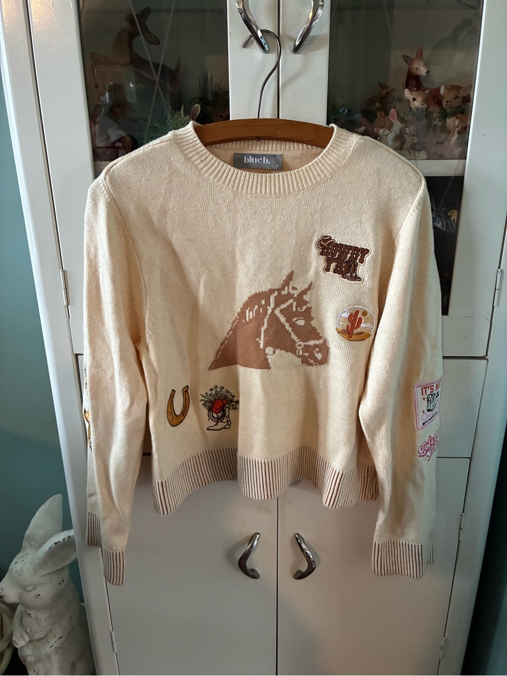 Blue B sz S Cream Embroidered Horse Patch Sweater euc